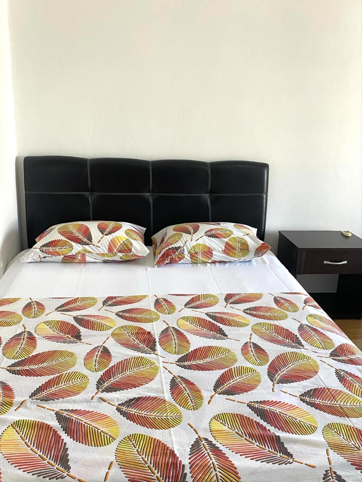 Dragovoja Lux Apartments & Rooms Улцинь Екстер'єр фото