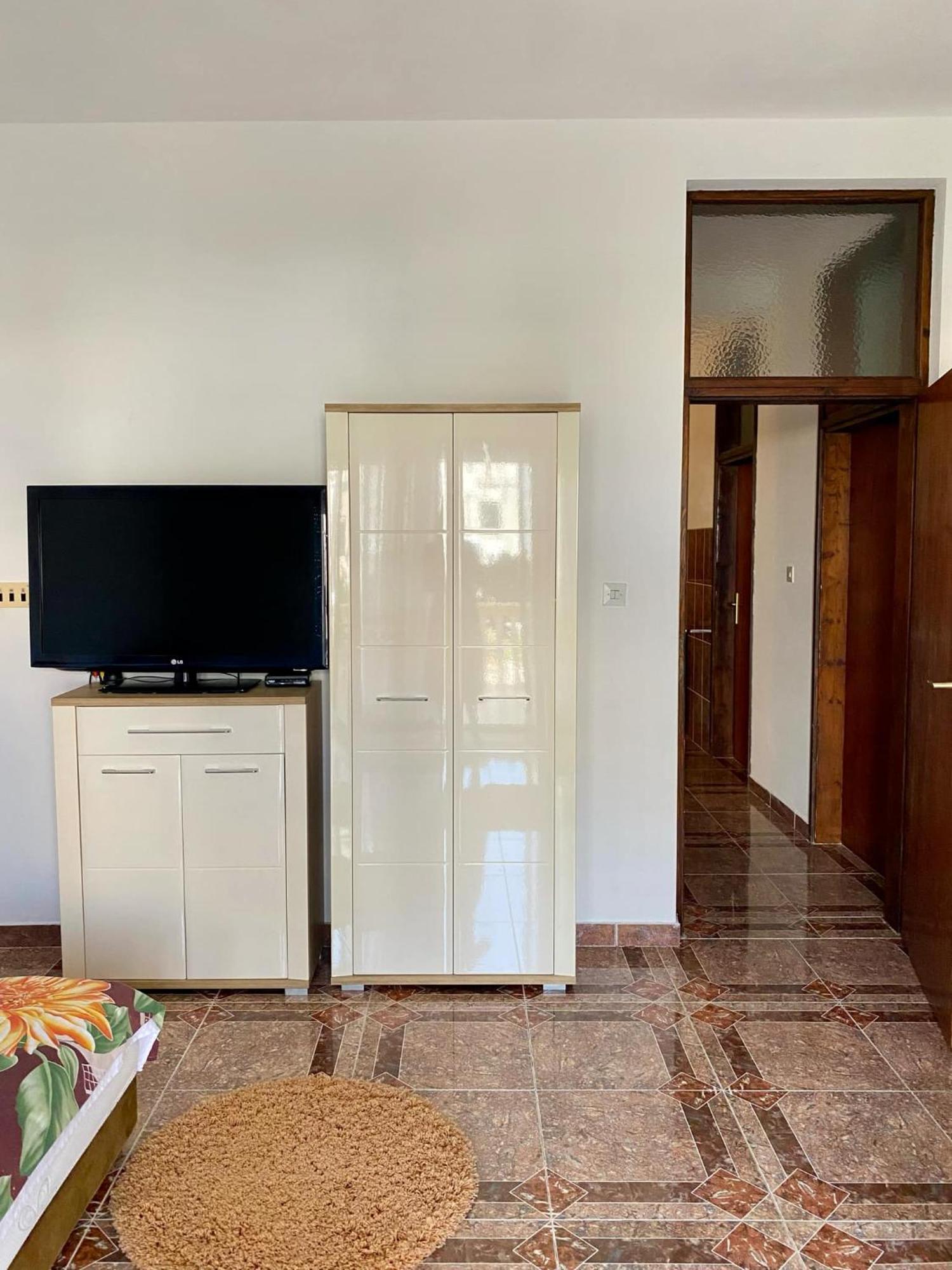 Dragovoja Lux Apartments & Rooms Улцинь Екстер'єр фото