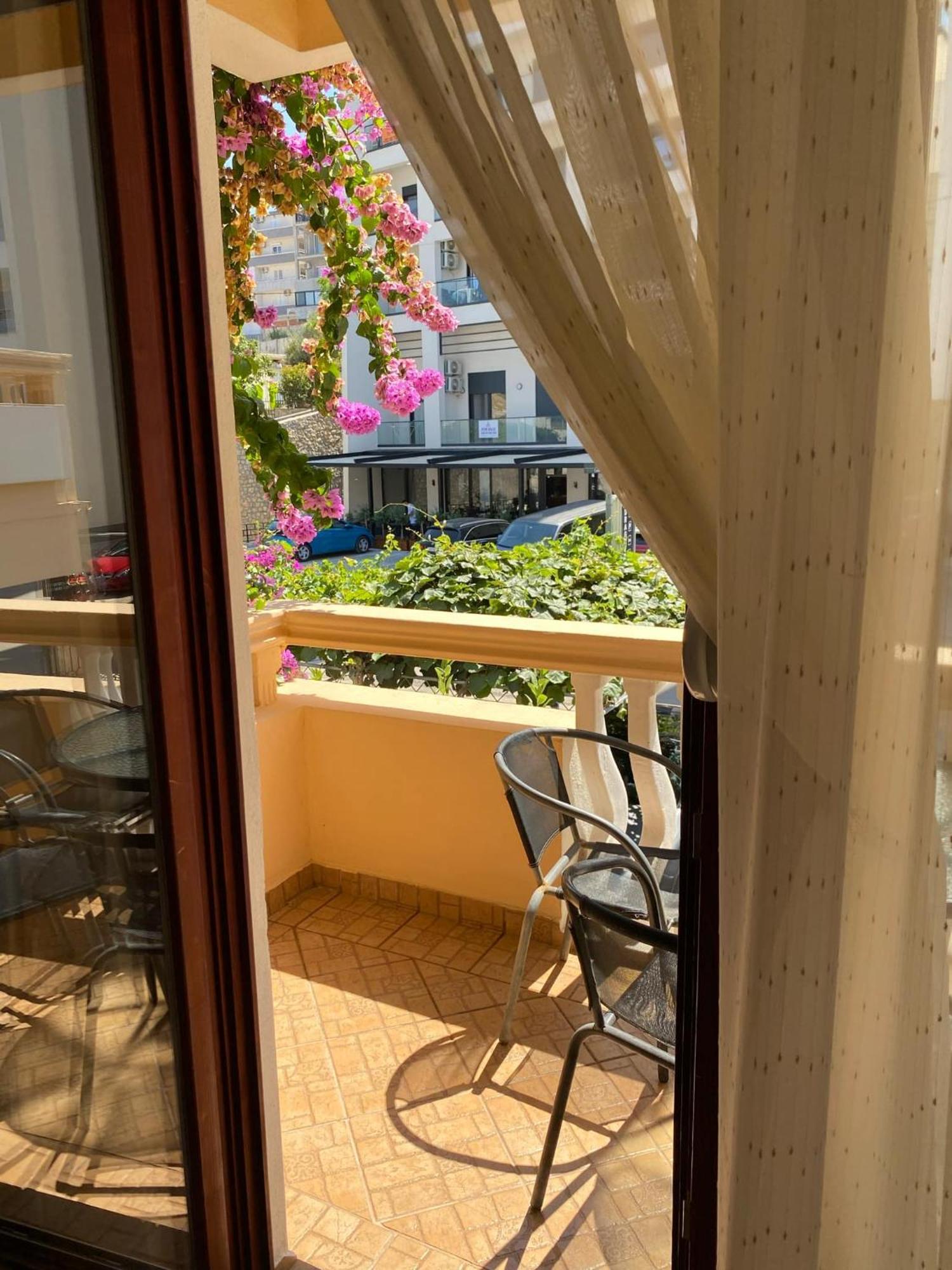 Dragovoja Lux Apartments & Rooms Улцинь Екстер'єр фото
