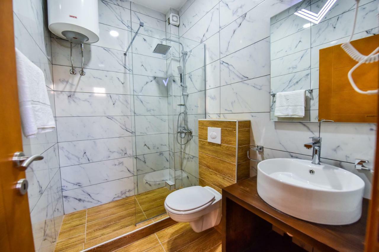 Dragovoja Lux Apartments & Rooms Улцинь Екстер'єр фото